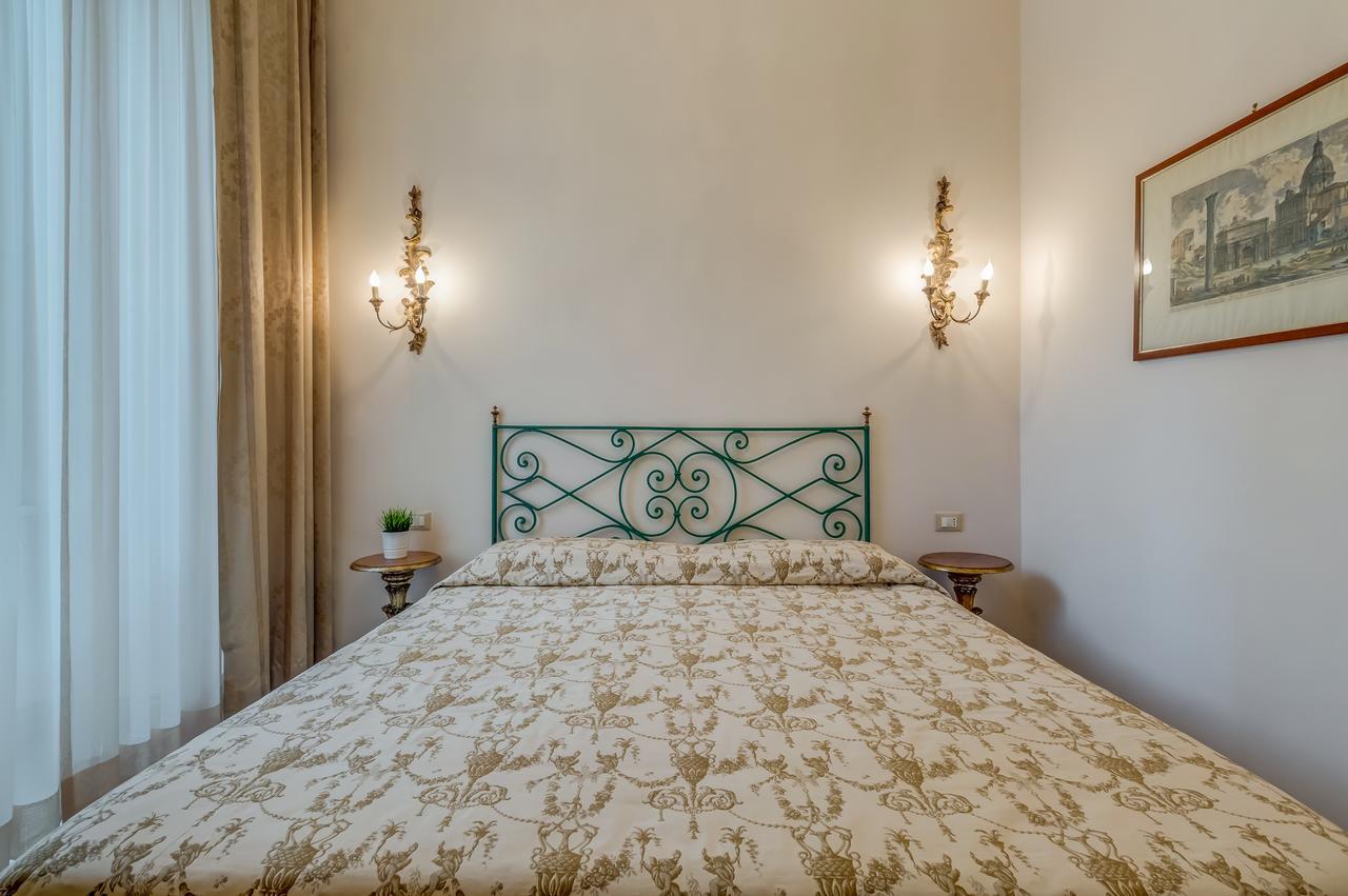 Rome Charming Suites Bagian luar foto