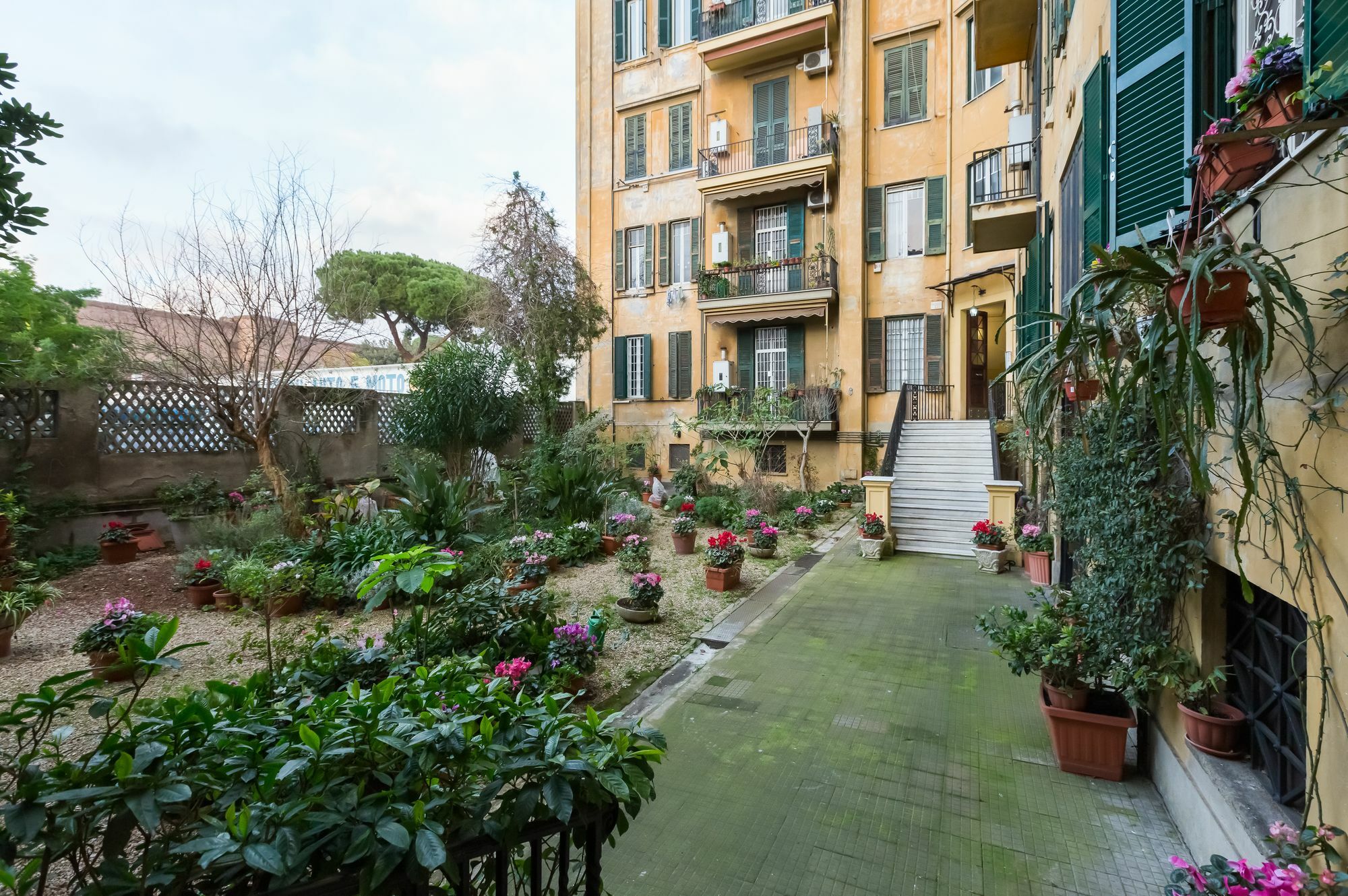 Rome Charming Suites Bagian luar foto
